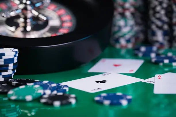 Interface pengguna tokyoslot dengan daftar permainan dan metode pembayaran Rupiah terintegrasi secara mobile